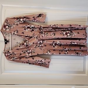 Iz Byer 3/4 sleeves floral dress